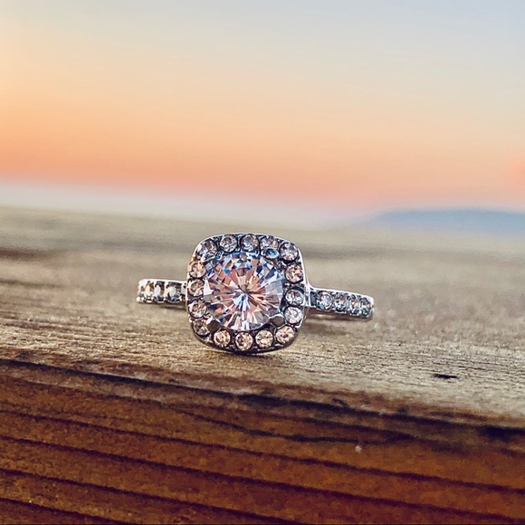 Jewelry - Beauty Queen ♡ Cubic Zirconia Ring